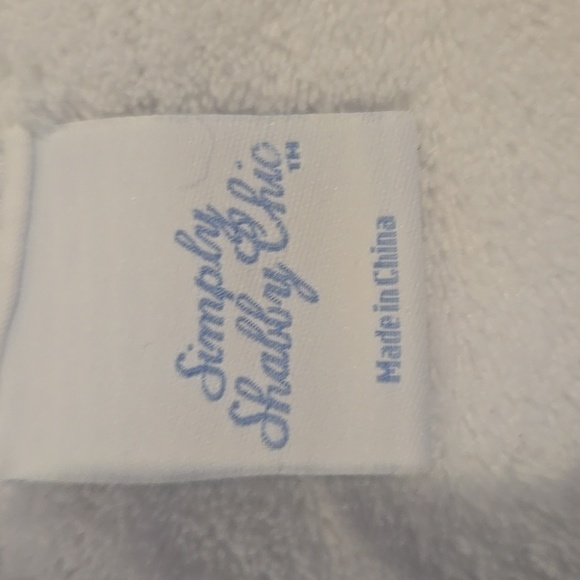 Simply Shabby Chic Plush Arctic White Satin F/Q Blanket - Picture 2 of 7